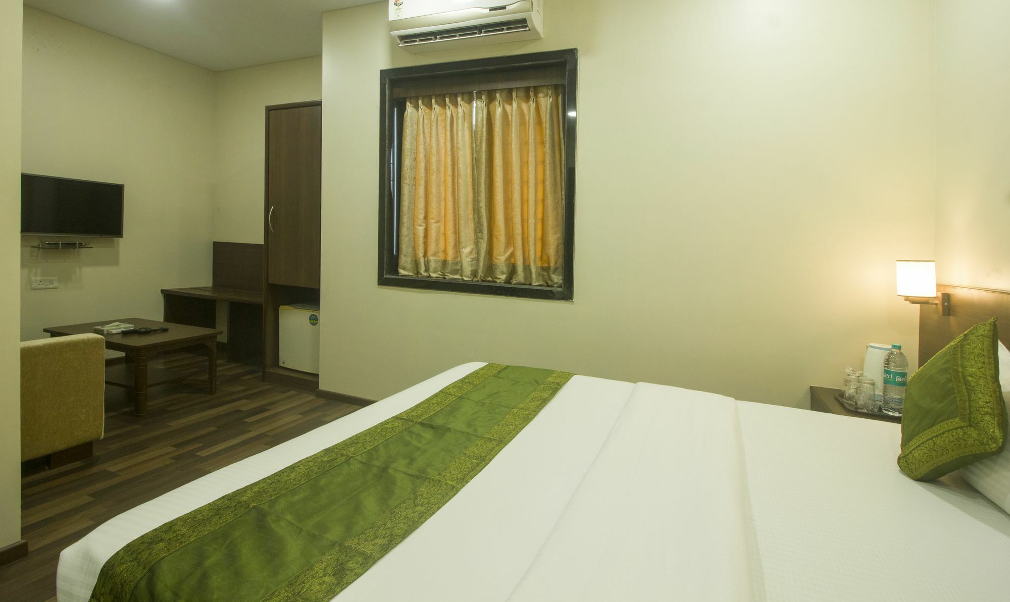 Treebo Trend Rosewood Hotel Mumbai Kültér fotó